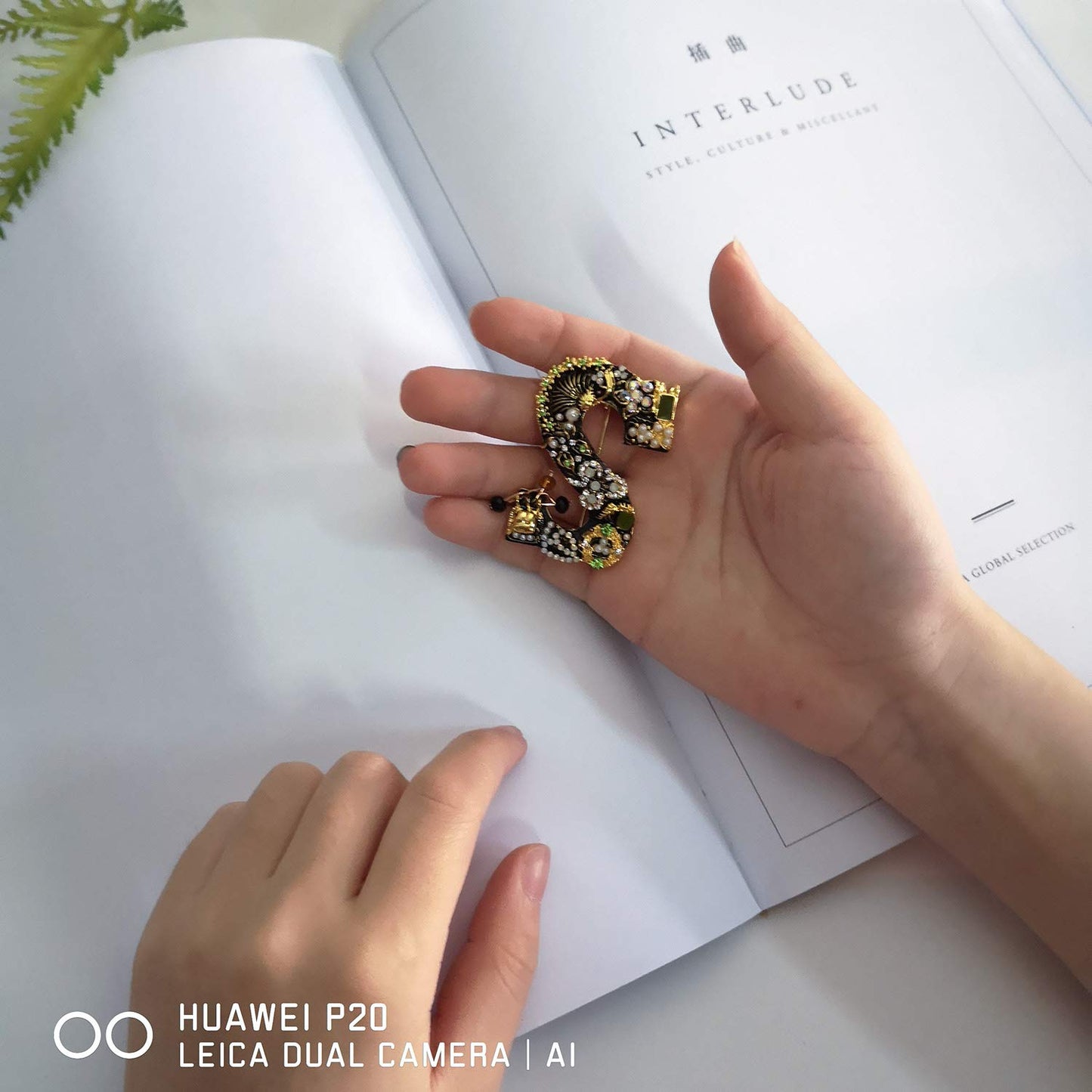 12 Pcs Rhinestone Crystal Brooches Set for Women & Girls, Vintage Christmas Pins, Retro Jewelry Gifts