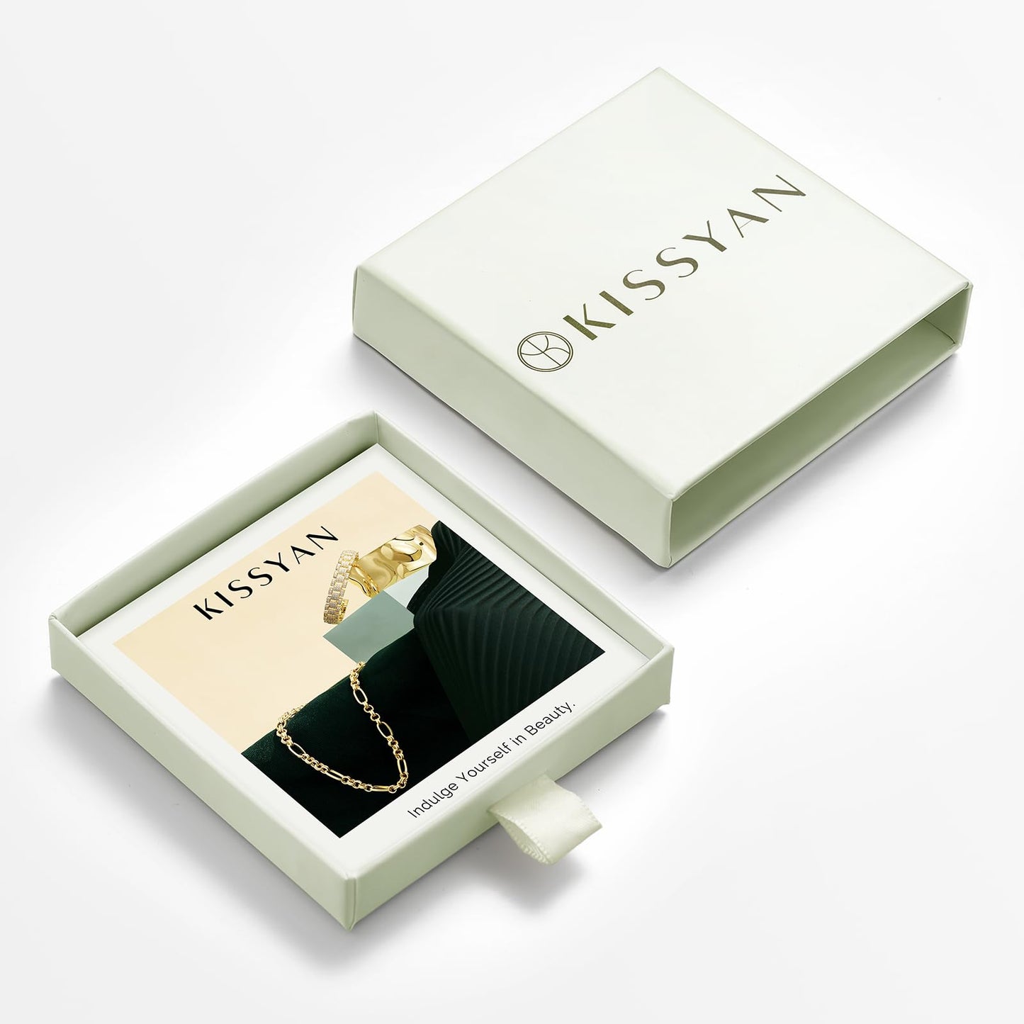 14K Gold Plated Initial Necklace for Women, Round A-Z Letter Pendant Monogram on Figaro Chain