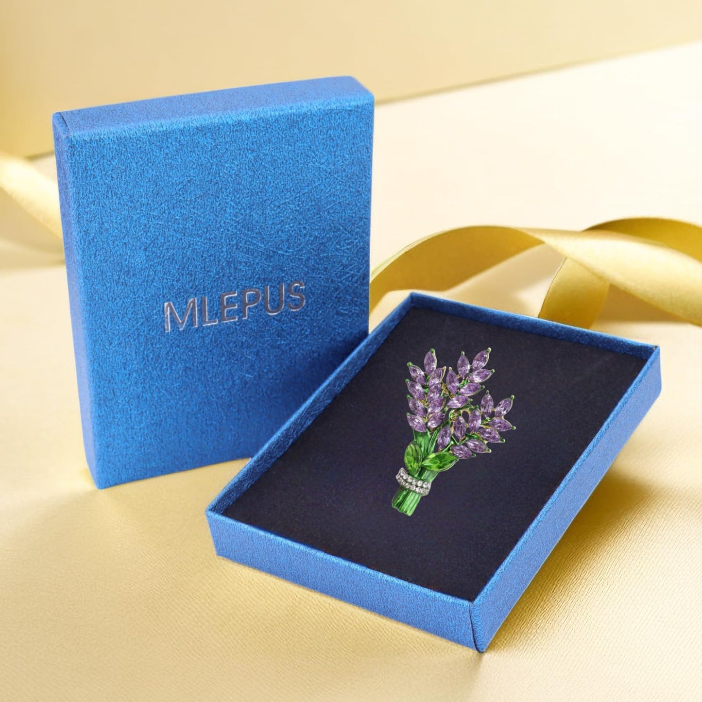 Vintage Austrian Crystal Flower Brooch Pin for Women, Elegant Wedding Accessory