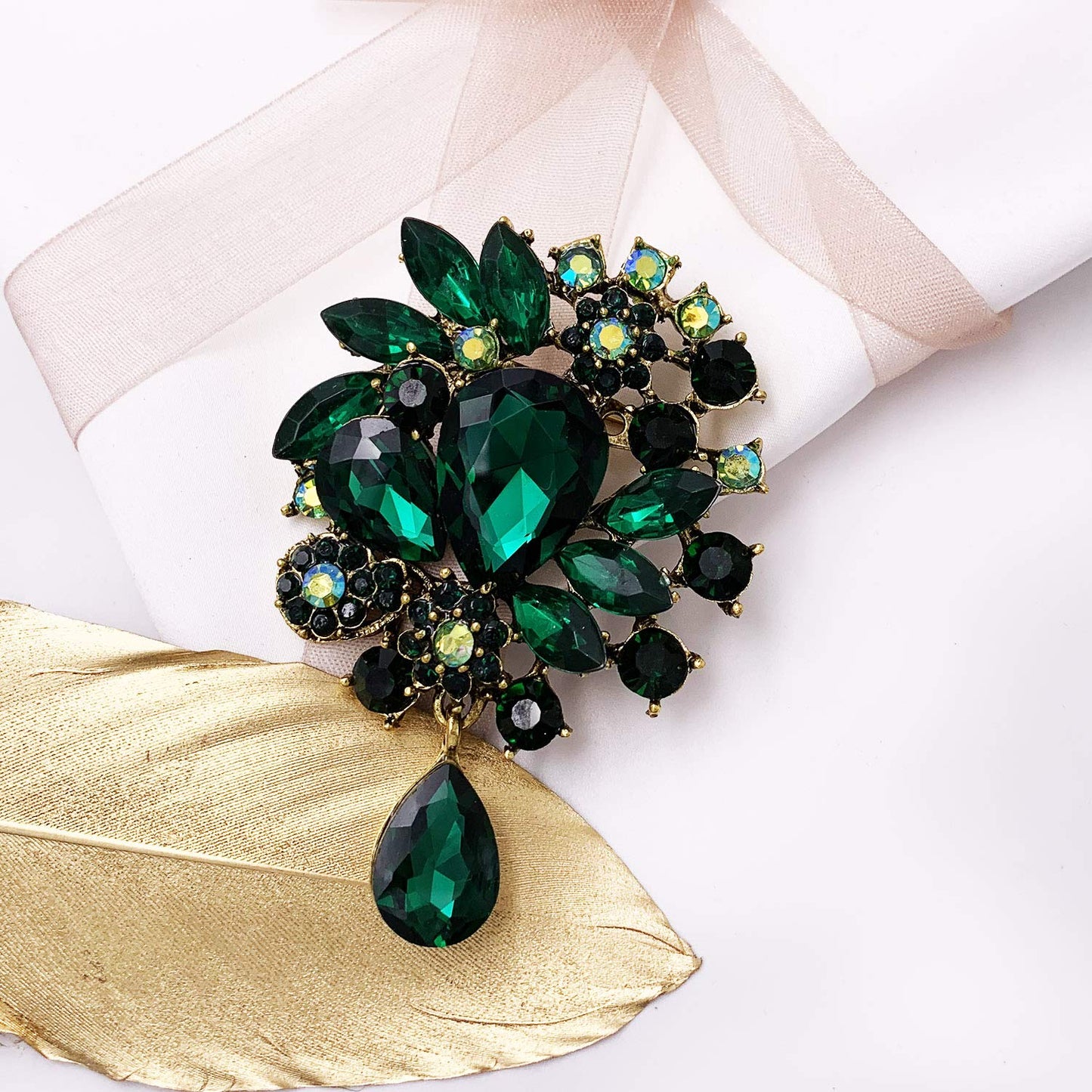 Wedding Bridal Crystal Rhinestone Bouquet Brooch Pin for Women